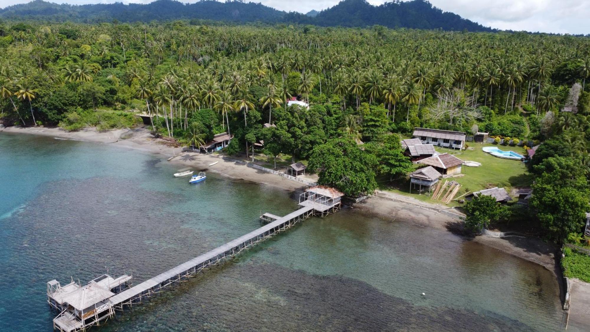 Pristine Paradise Dive Resort - Togean Islands, Una Una Pulau Unauna Экстерьер фото
